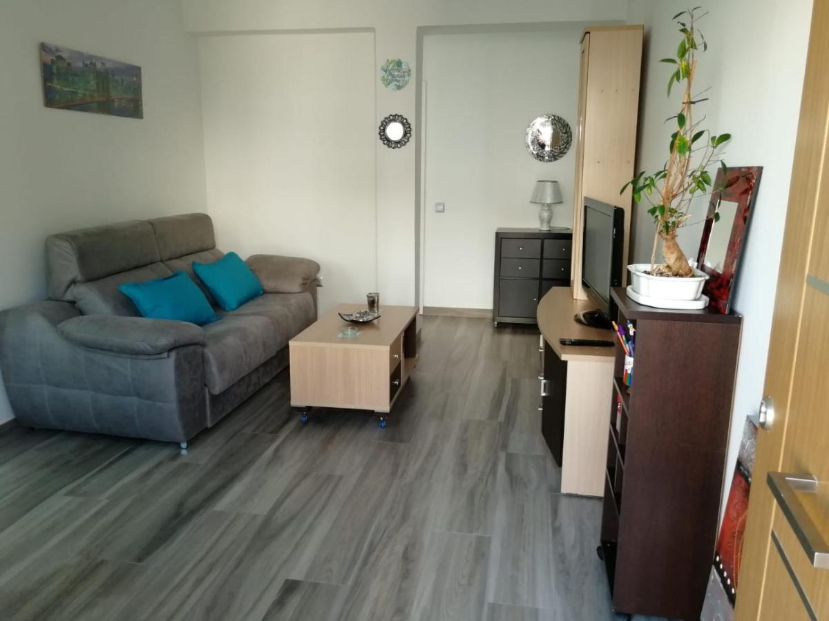 Apartamento En La Playa Con Piscina Benalmádena